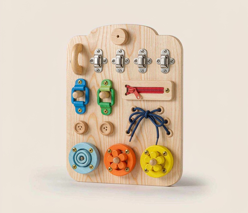 哦小姆 Wooden Busy Board for Toddlers